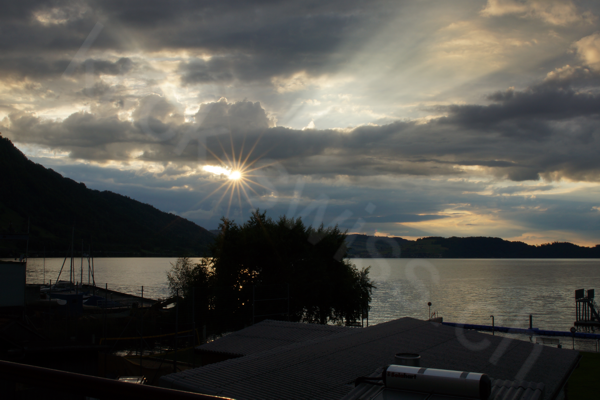 Sonnenuntergang am Zugersee in Arth